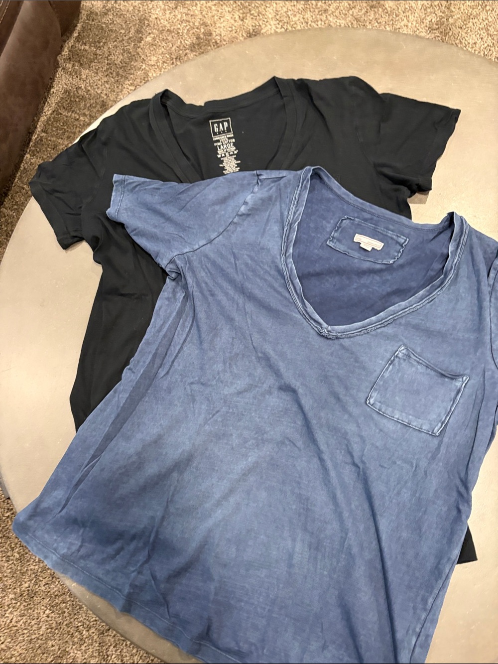 GAP women's Black and Blue V-Neck Tee Duo size Lg